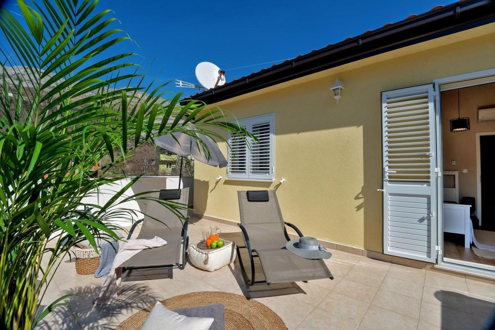 Luxury Villa Lelu With Heated Saltwater Pool, Parking, High Speed Internet, Bbq, Žrnovnica Esterno foto