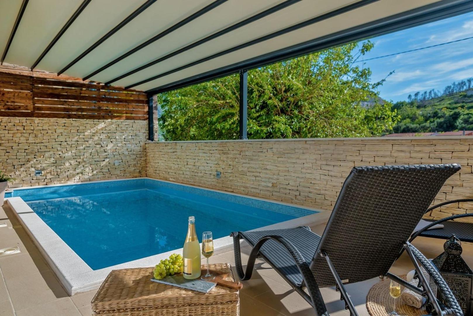 Luxury Villa Lelu With Heated Saltwater Pool, Parking, High Speed Internet, Bbq, Žrnovnica Esterno foto